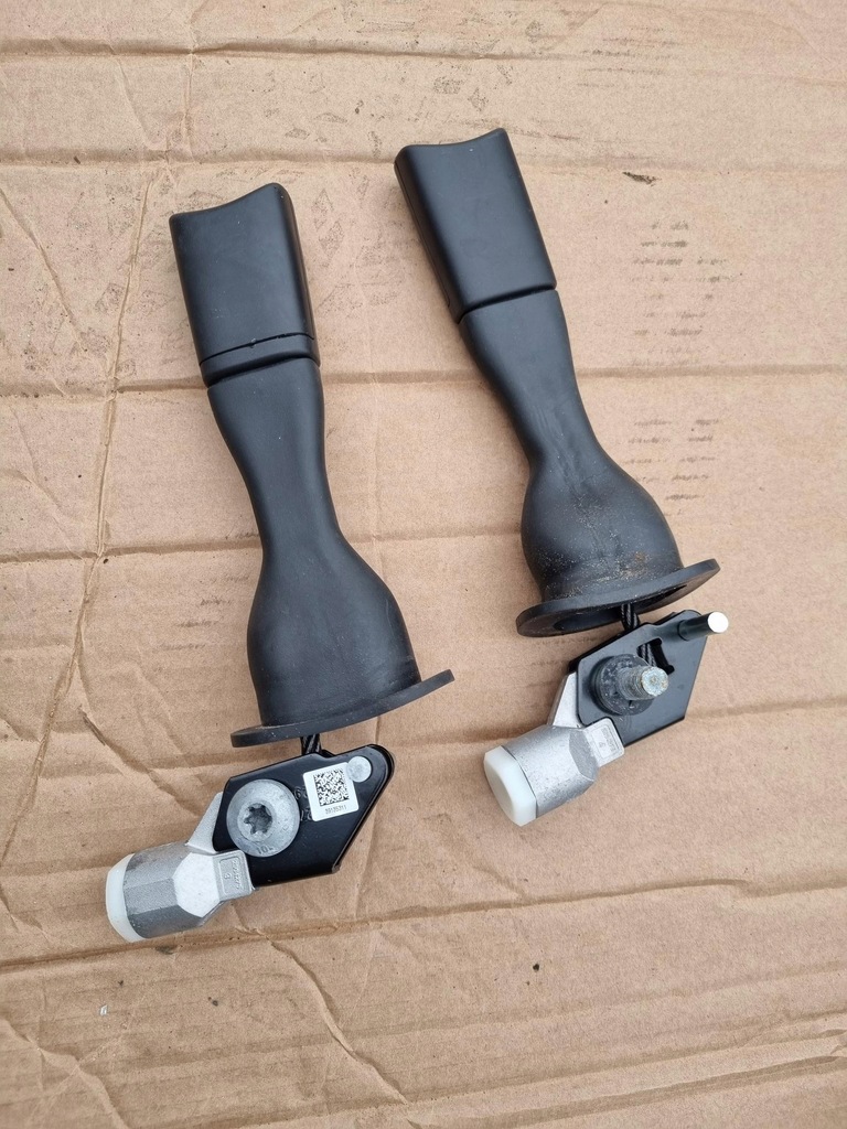 фото №1, Защёлки поперечина безопасности перед opel insignia b 39135311