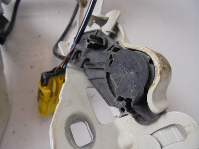 фото №9, Петлі капот патрони porsche panamera 970 2011 rok