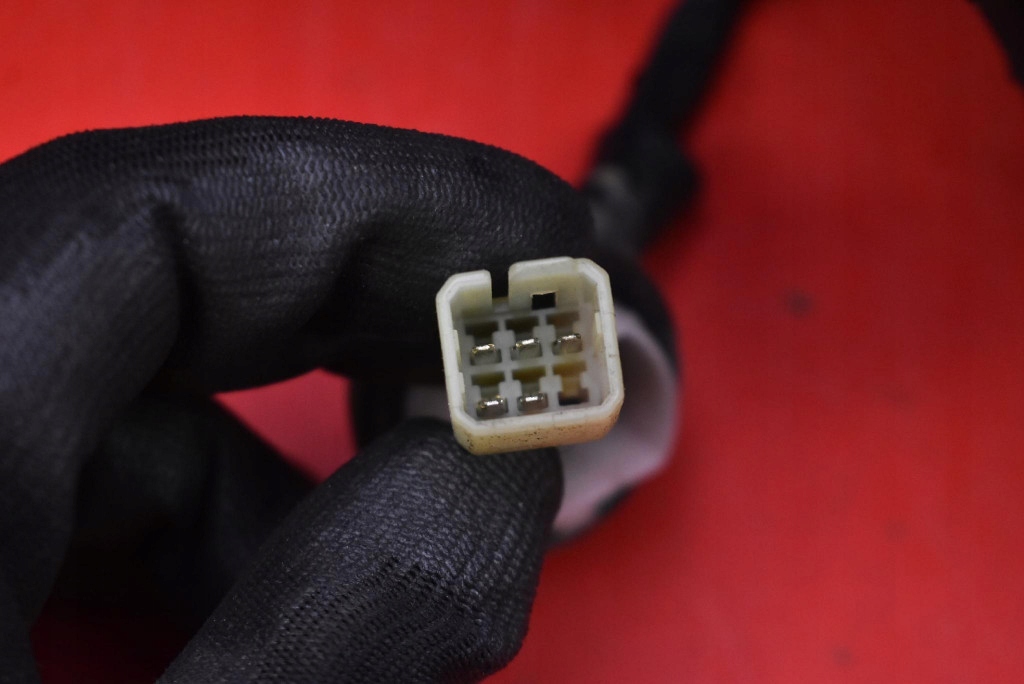 фото №6, Лампа правая задняя задняя 220-16684 fiat sedici 1 i hb 05-09