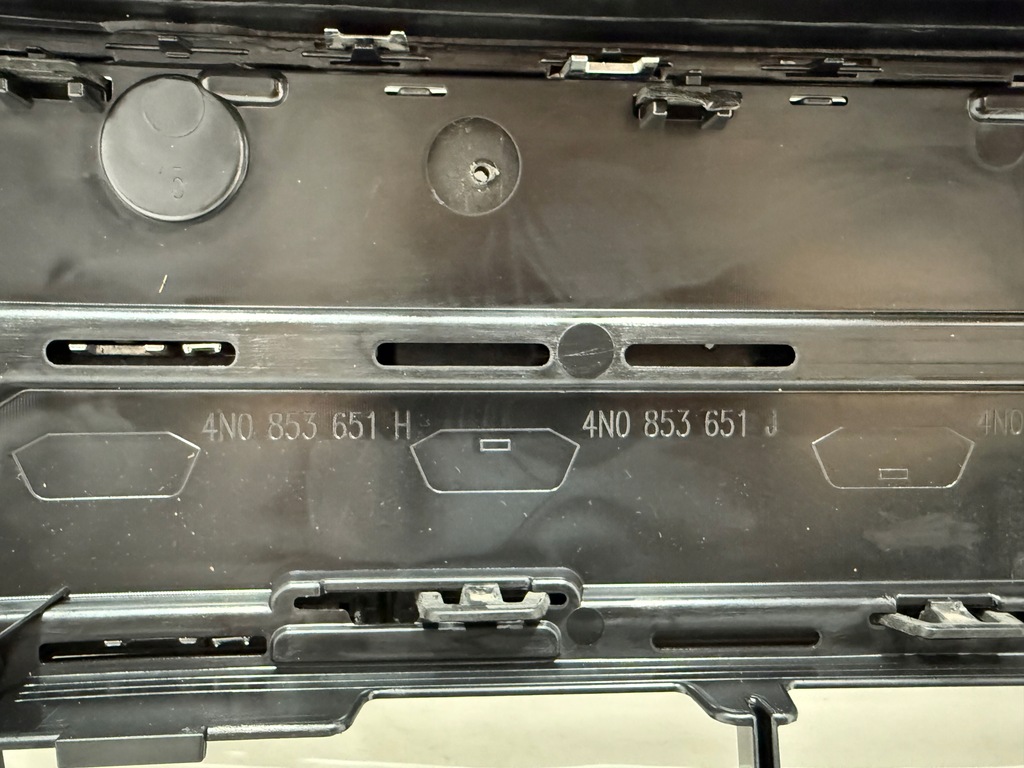 фото №12, Audi a8 d5 решётка радиатора решётка радиатора бампера перед идеальное состояние