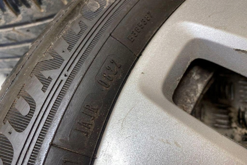 фото №13, Комплект диск jaguar xe x760 gx731007ua 2.0l дизель 132kw 2016