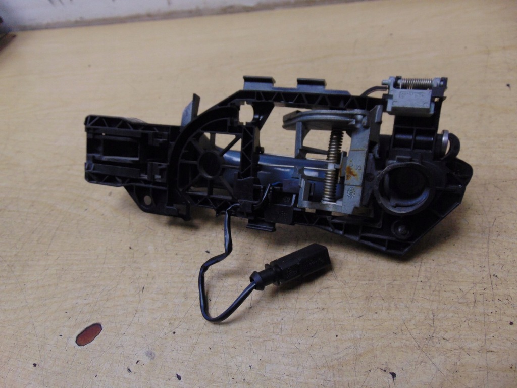 фото №11, Ручка зовнішня права перед vw passat cc