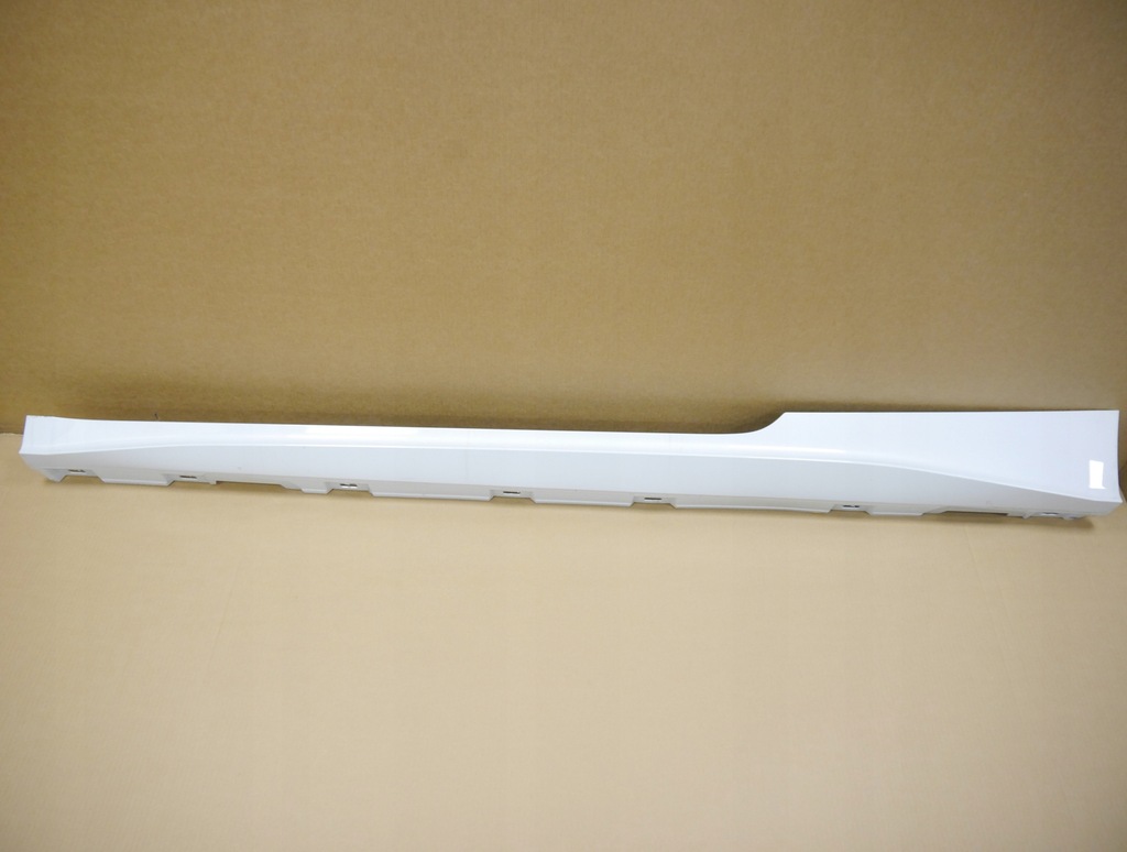 фото №1, Audi a5 8w молдинг поріг s-line 8w6853859e ls9r