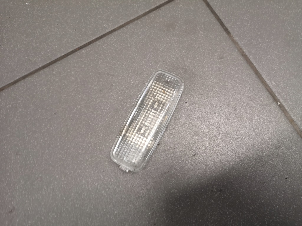 фото №1, Лампа освещение салона audi a8 d3 4e0947105