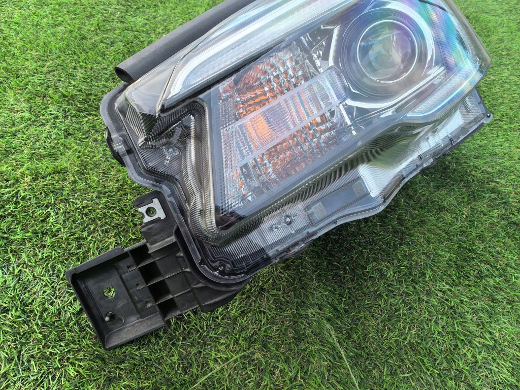 фото №2, Subaru forester v лампа левая перед full led