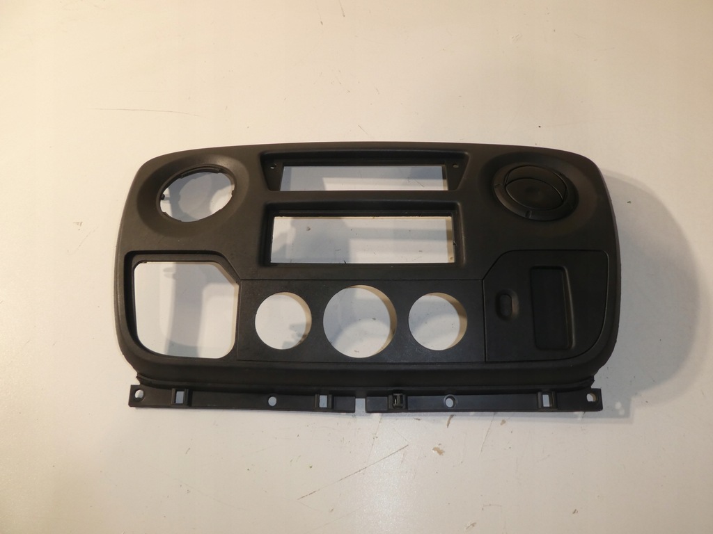 фото №1, Renault master iii панель рамка консоли 682600025r