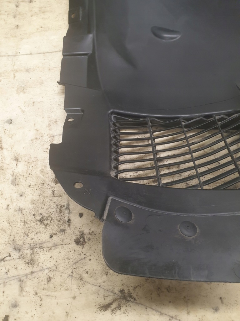 Левая подкрылок передние перед bmw m2 f87 8079567 в Украине