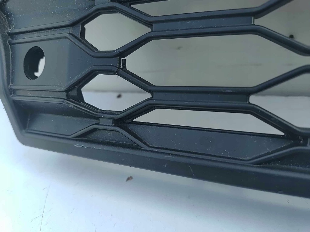 Mini f56 lci рестайлинг  jcw решётка решётка  бампера средняя 3702 с Разборки