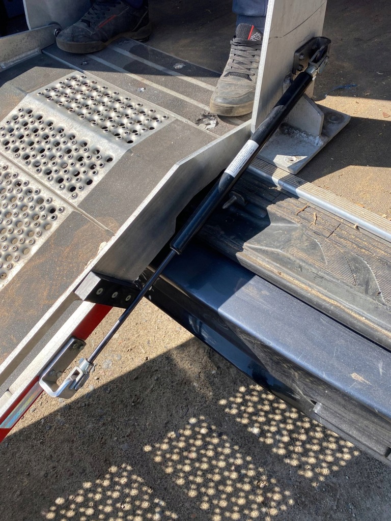 Sprinter master рампа складна вантажна najazd алюміній 350kg do автобус Недорого