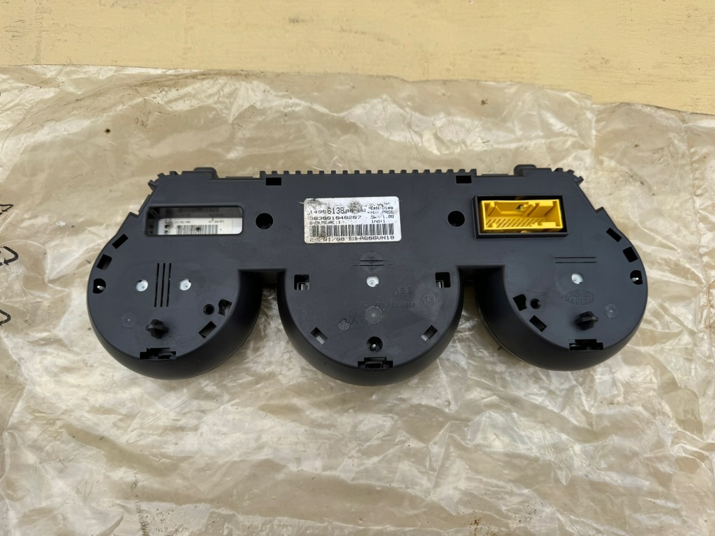 Peugeot 807 02-14r лічильник приладова панель прилади 503001040207 в Україні