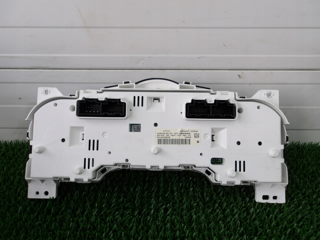 фото №4, Dodge nitro 07-11 4.0 v6 счетчик приборы 05172960ac