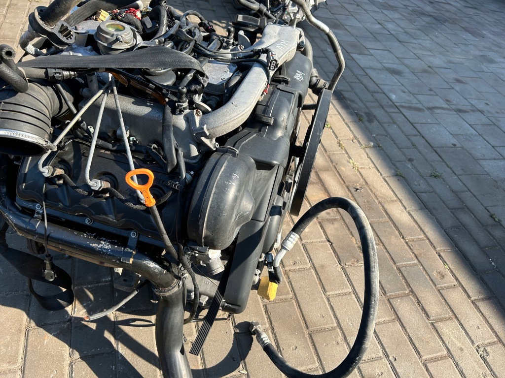 Двигун комплектний  audi a6 c5 a4 b5 2.5 tdi aym - ідеальний стан - Зі Шроту