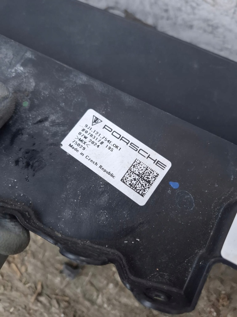 фото №8, Audi e-tron gt rs porsche taycan 9j1121753e 9j1121754e впуск жалюзи