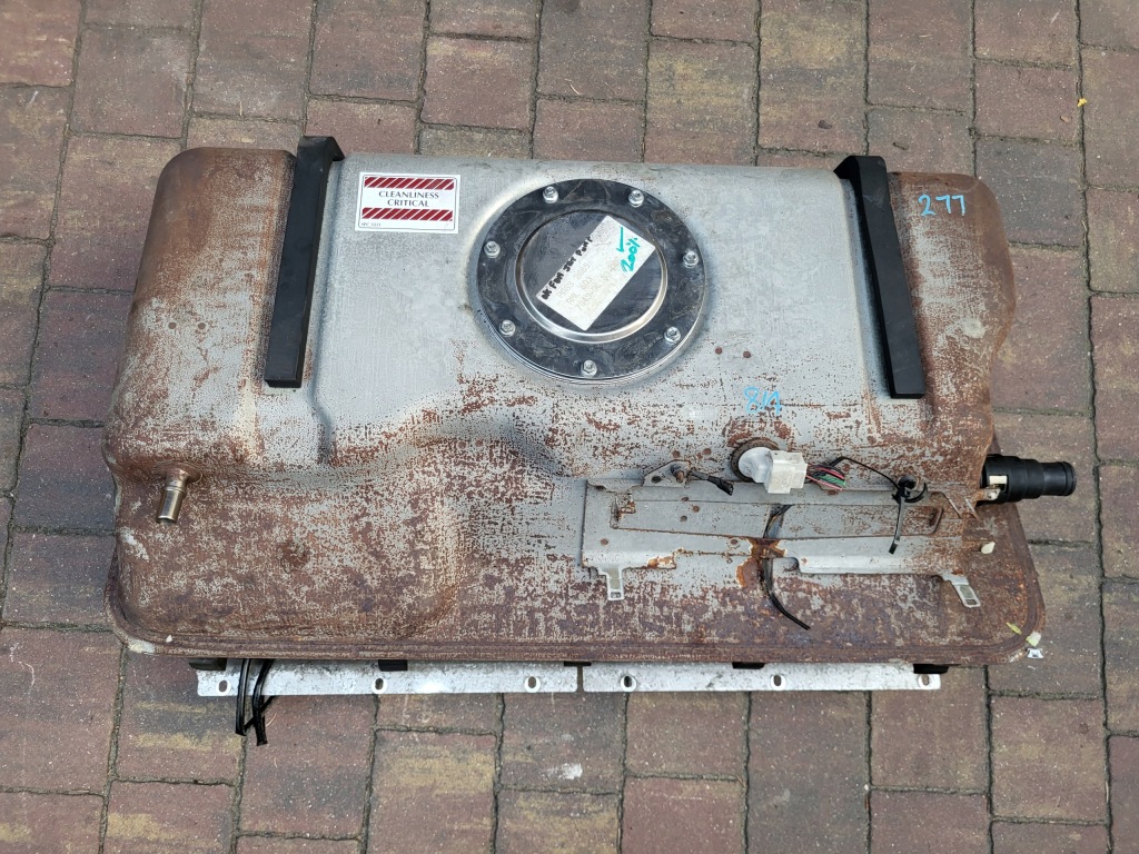 фото №1, Бак топлива + насос топлива aston martin db9 6.0 v12