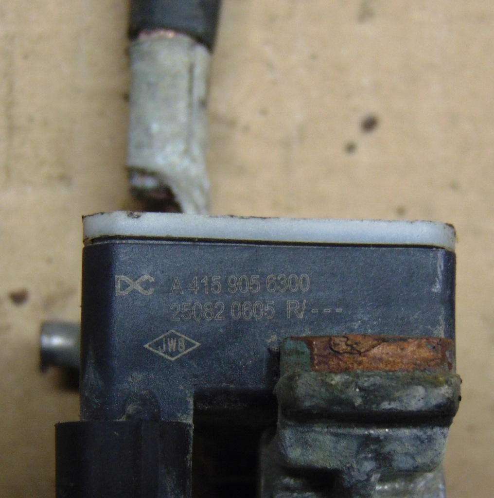 фото №3, Клемма плюсовая renault master 3 iii 2.3dci europa