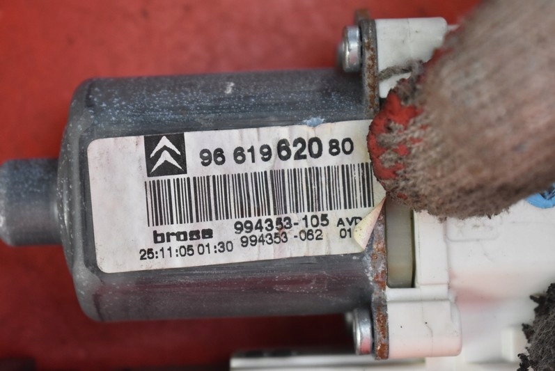 фото №16, Подъемник стекло правый перед 994386102 citroen c6 1 i 05-12