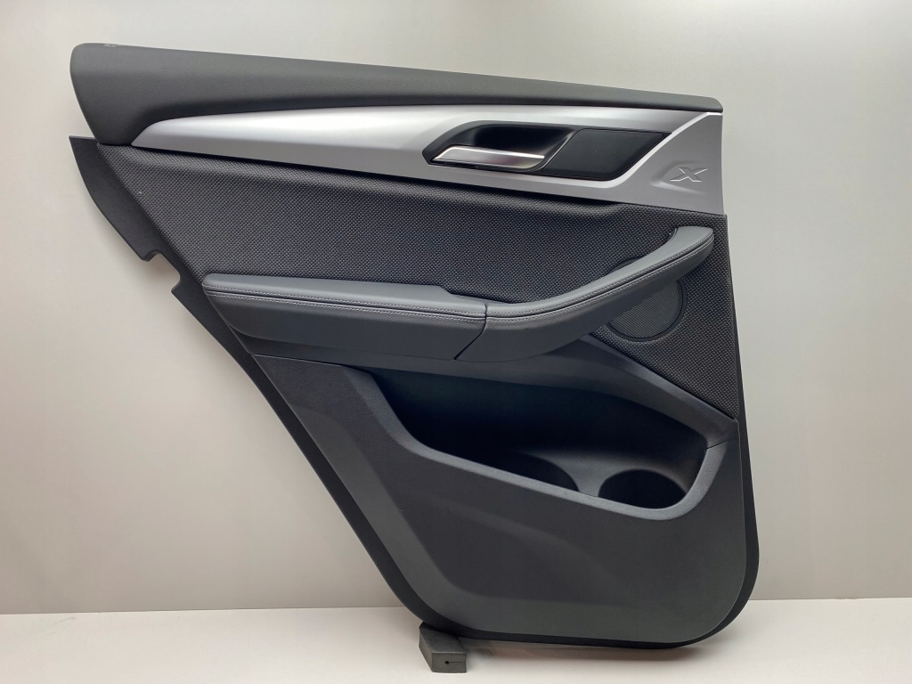 фото №1, Bmw x3 g01 g02 обшивка оббивка двері матеріал