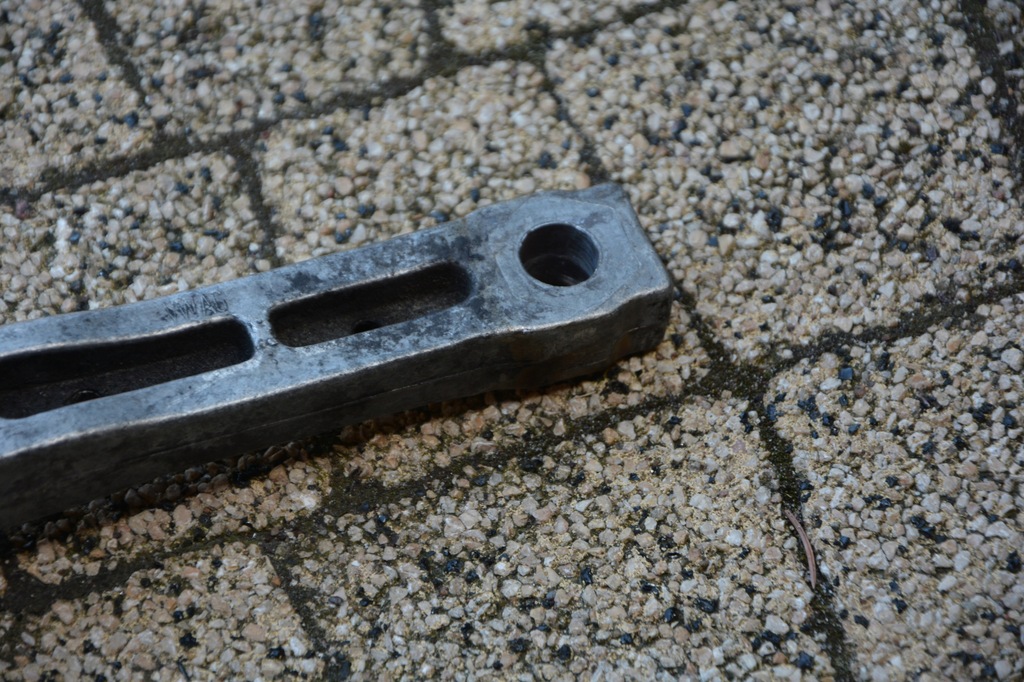 фото №8, Кронштейн підпора коробки vw passat cc 3c0199855j