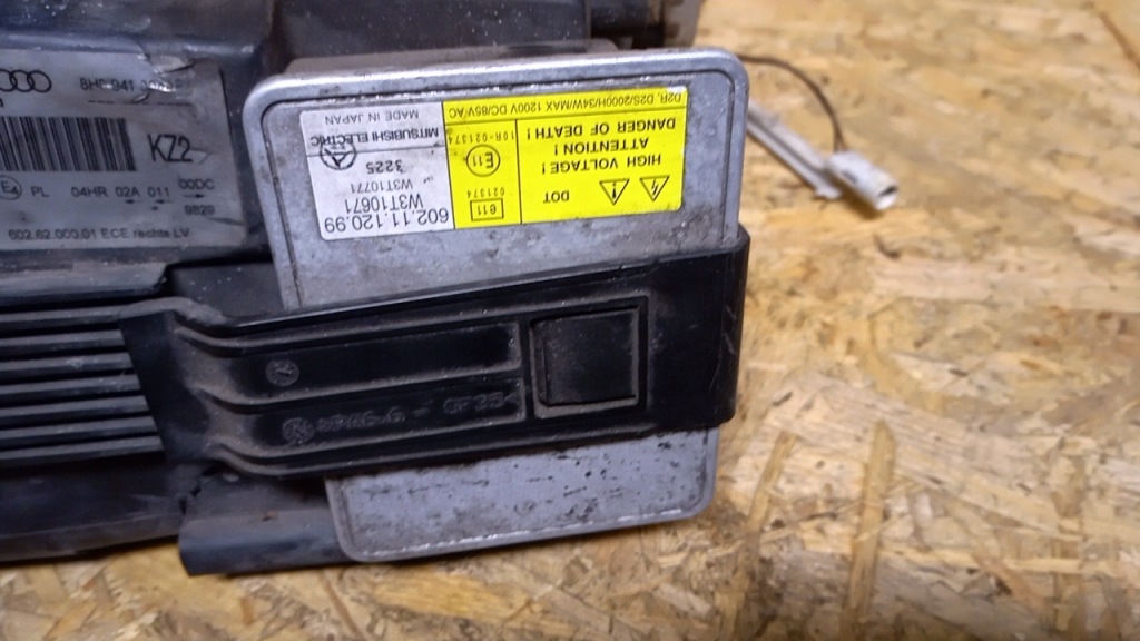 фото №1, Audi a4 b6 2.5 v6 tdi cabrio перетворювач xsenon