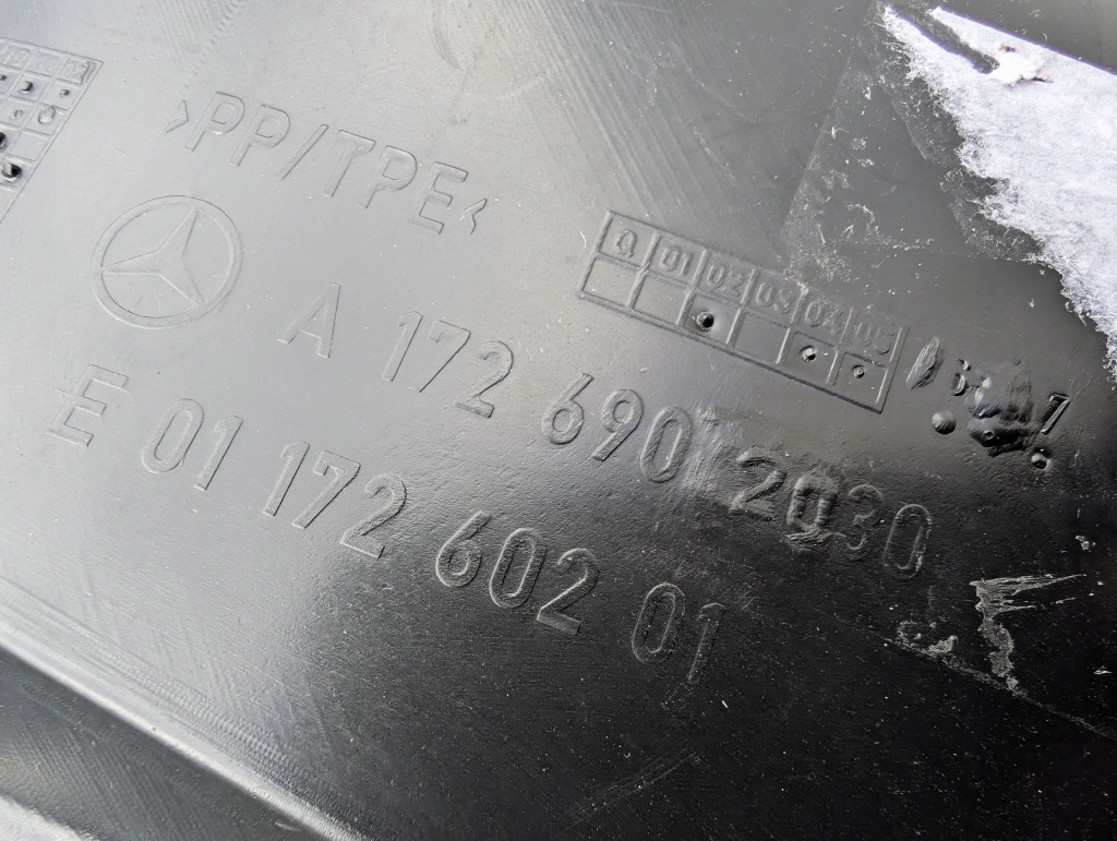 Mercedes w172 подкрылок передние правое a1726902030 оригинал новая Недорого
