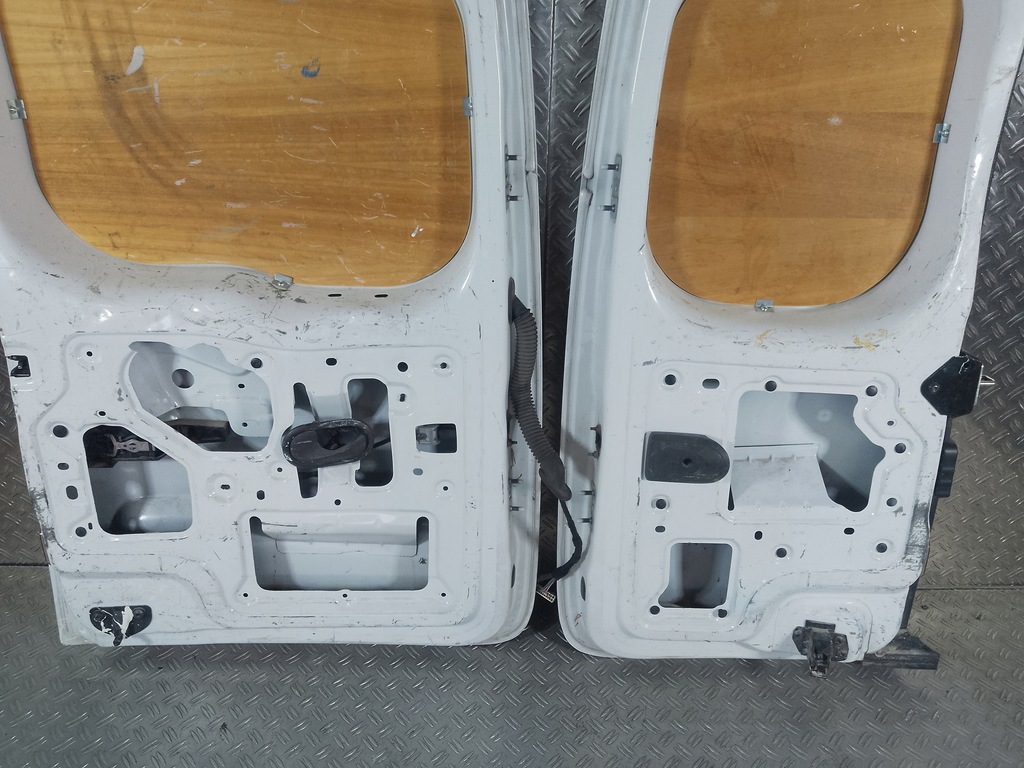 фото №11, Renault kangoo ii lift 13- дверь задняя задние комплект dqng