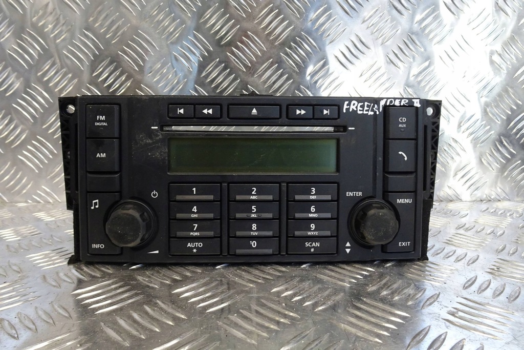 фото №1, Land rover freelander ii панель радио 11-