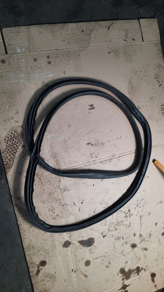 фото №1, Прокладка дверь правый перед volvo c30