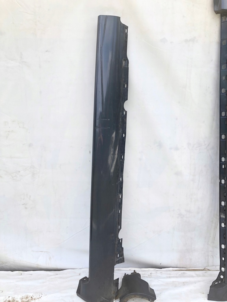 фото №1, Audi a8 d3 молдинг поріг ліва ly5x