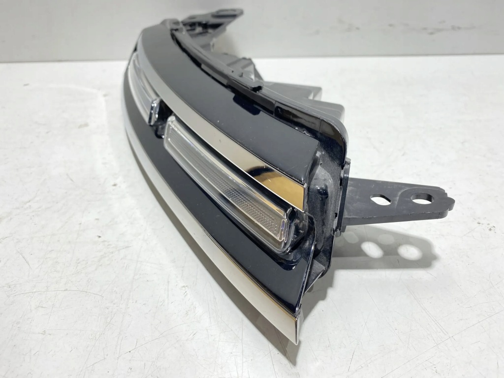 фото №7, Citroen c5 aircross лампа передняя правая led drl