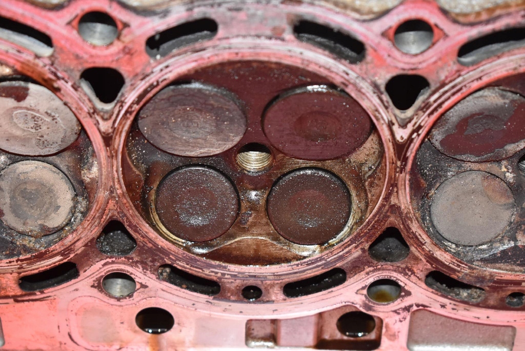 Купити Головка двигуна 3hc dacia dokker 1.6 sce 102 km lift 17-21