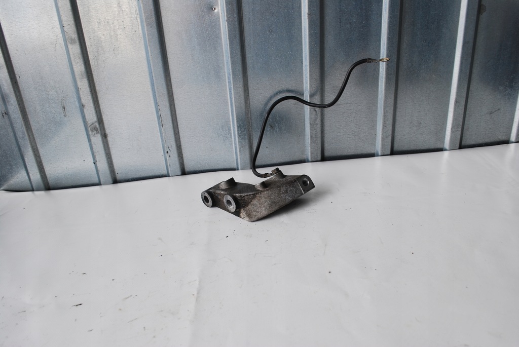 фото №1, Кронштейн двигуна nissan note 1.4b