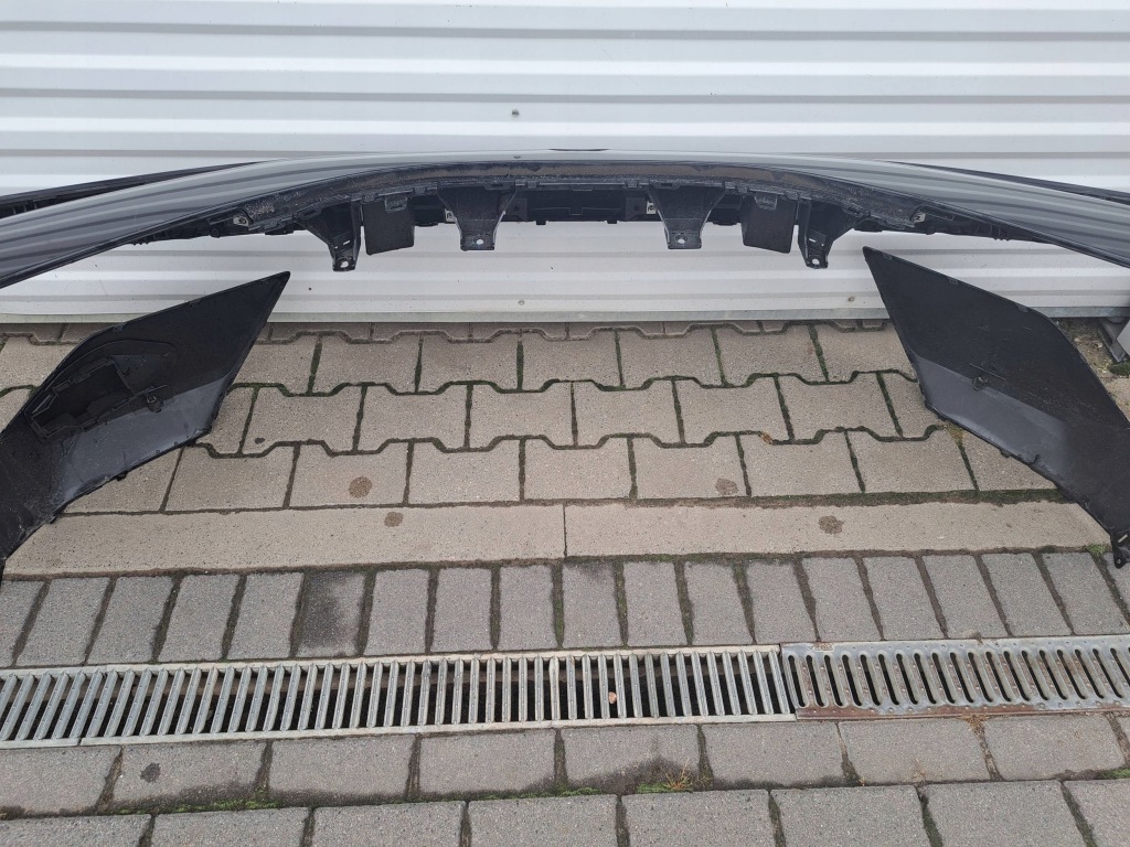 Бампер перед передний lotus eletre 2024- в Украине