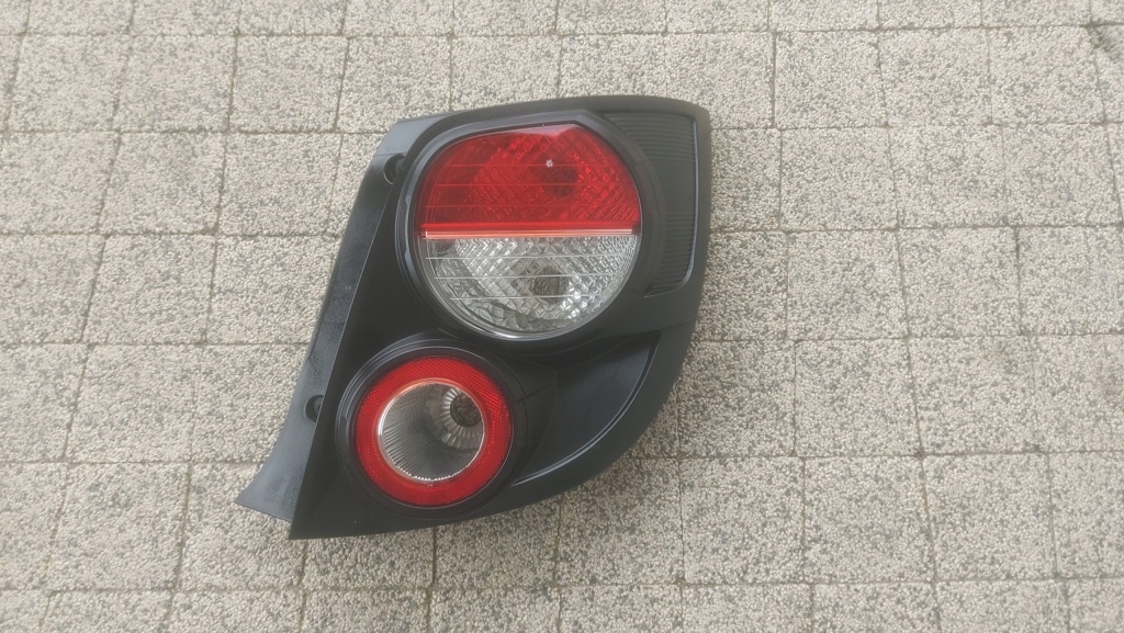 фото №1, Лампа права tylna-chevrolet aveo iii t300 2011-2014 hb