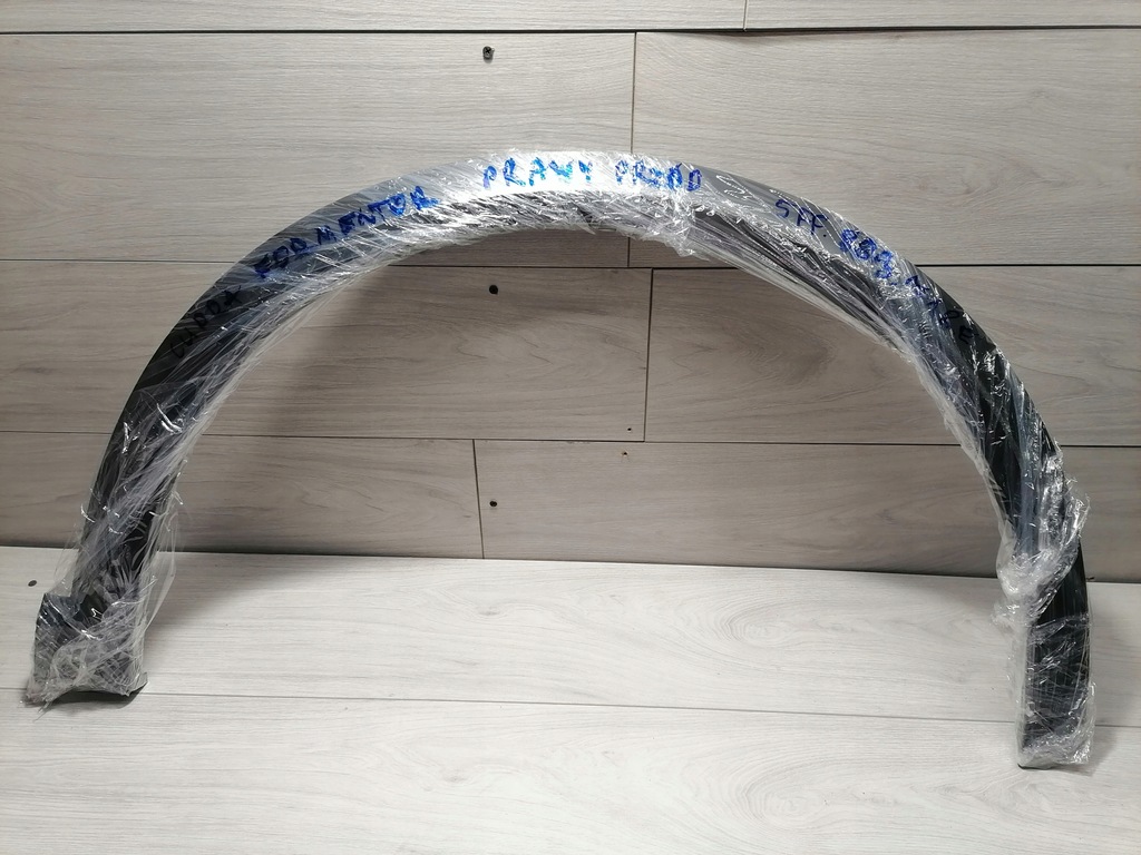 фото №16, Cupra formentor молдинг na передній правий крила