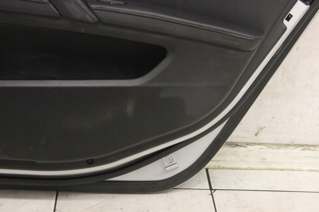 фото №11, Bmw 5 e61 03r- двері праве задні правий задня 354