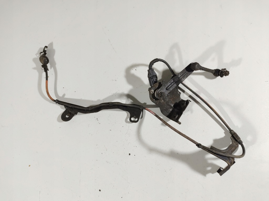 фото №6, Lexus is300h 13r датчик вирівнювання світла задня