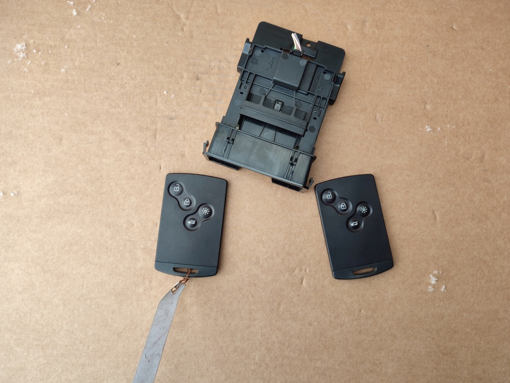 фото №1, Считыватель карта + 2x карта renault laguna iii 3.0dci v6