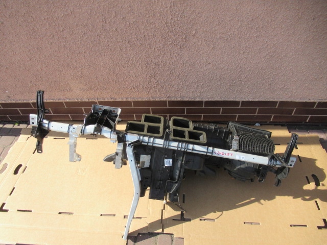 фото №1, Mercedes b-klasa w246 отопитель