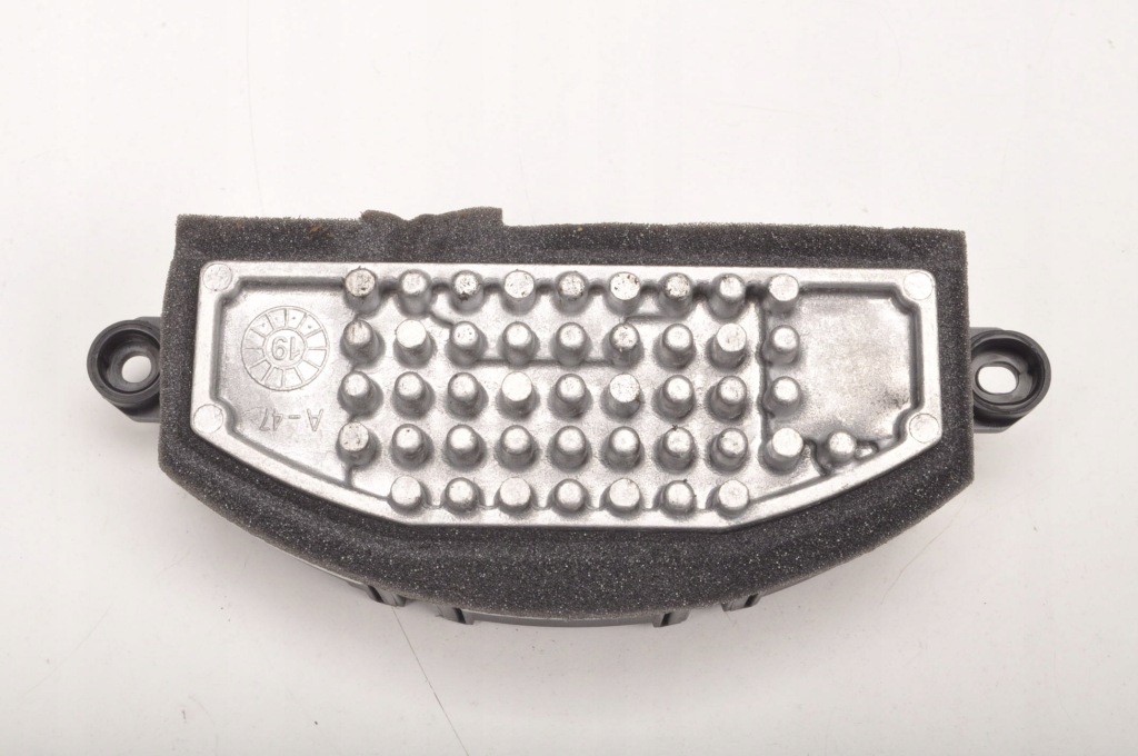 фото №1, Bmw f40 резистор резистор вентилятор mb499800-0201