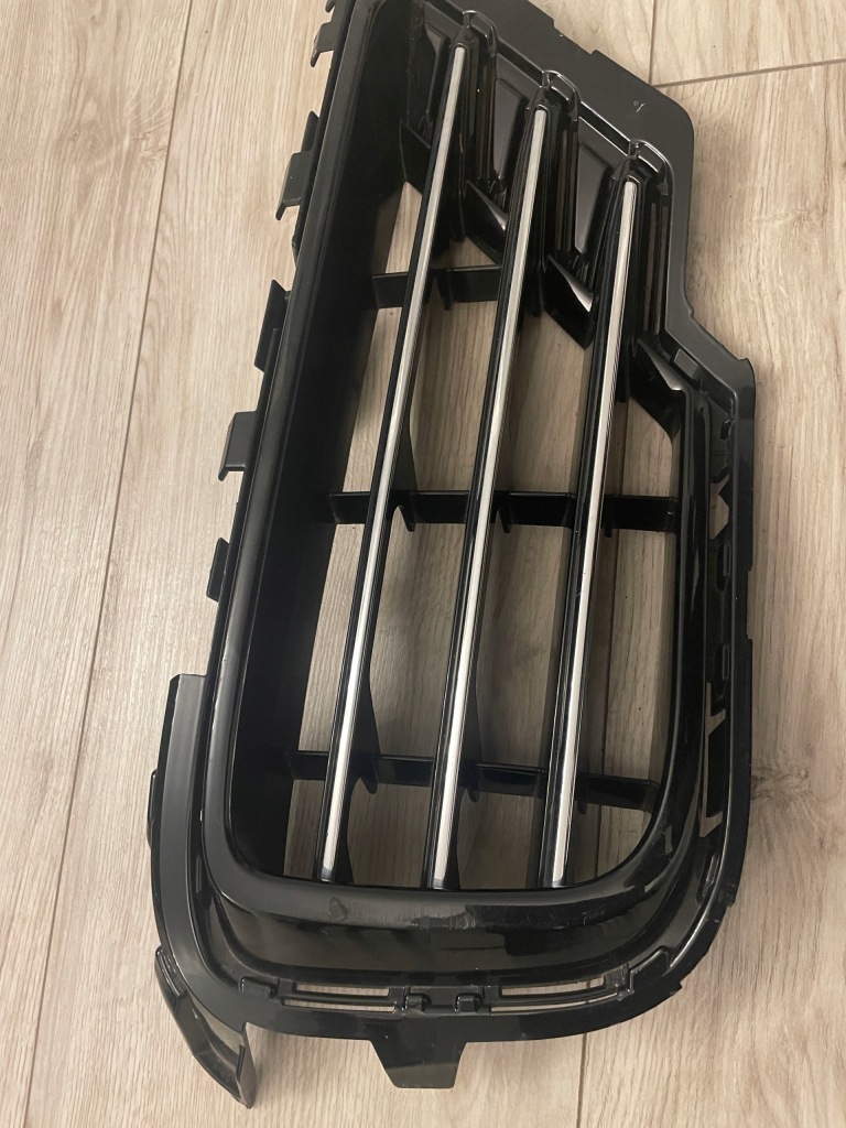 фото №5, Touareg ii lift r line рамка решітка w бампер права перед 7p6853666g orygin