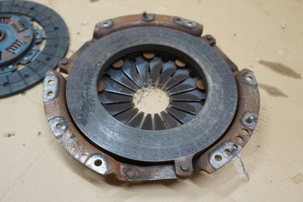 фото №8, Nissan navara d21 king cab сцепление диск + прижим 2,5 d