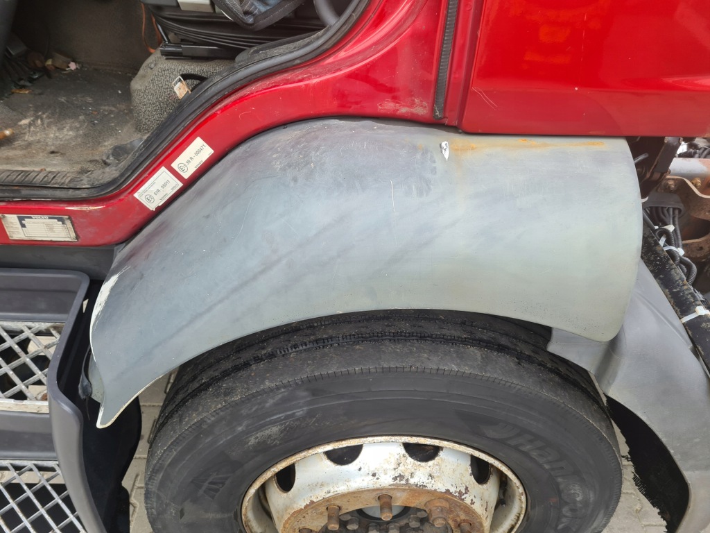 Подкрылок крыло кабины левый renault midlum dxi volvo fl fe r22.5 Доставка