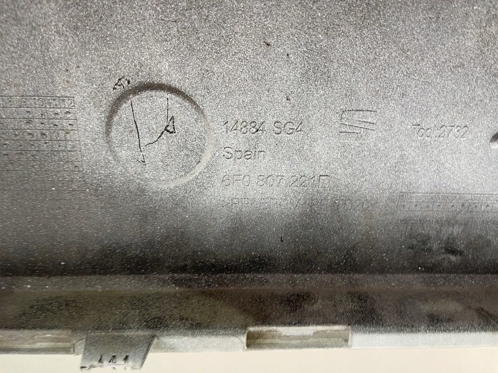 фото №12, Seat ibiza v 5 6f0 бампер передний решётка радиатора