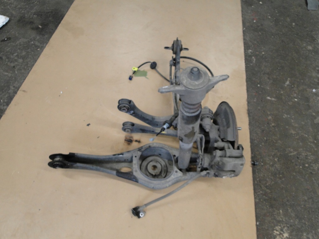 фото №5, Ступиця поворотний кулак правий задня kia ceed iii i30 hb