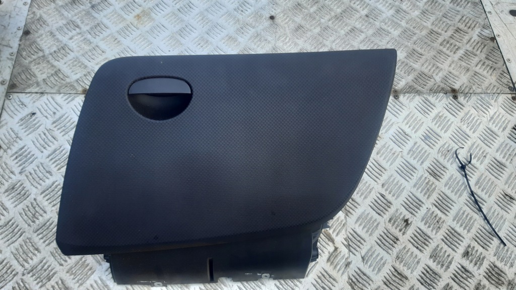 фото №1, Seat altea. бардачок пассажира europa 5p1857103c