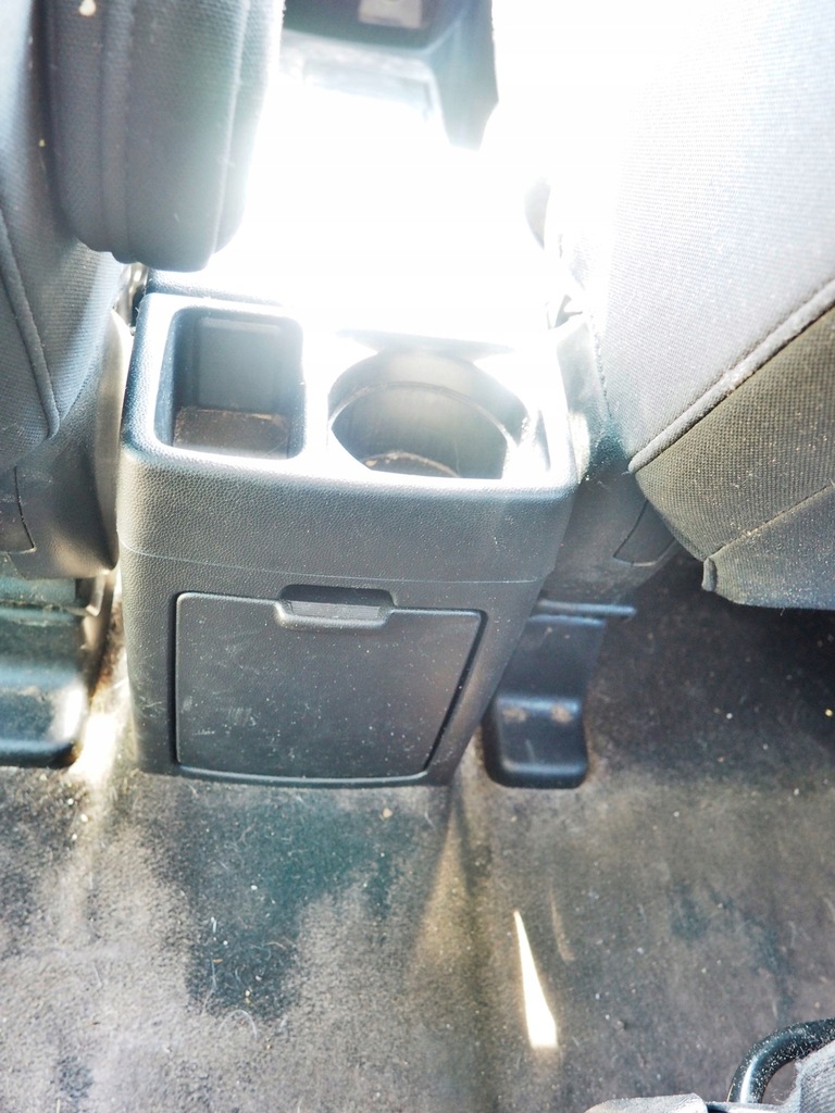 фото №6, Mazda 5 2005-10 тунель середній бардачок