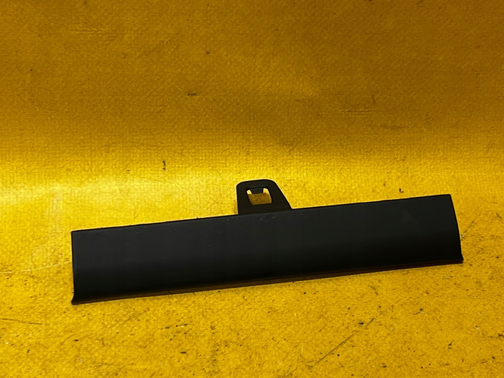 фото №1, Защита пластик заглушка правая audi a8 d5 4n