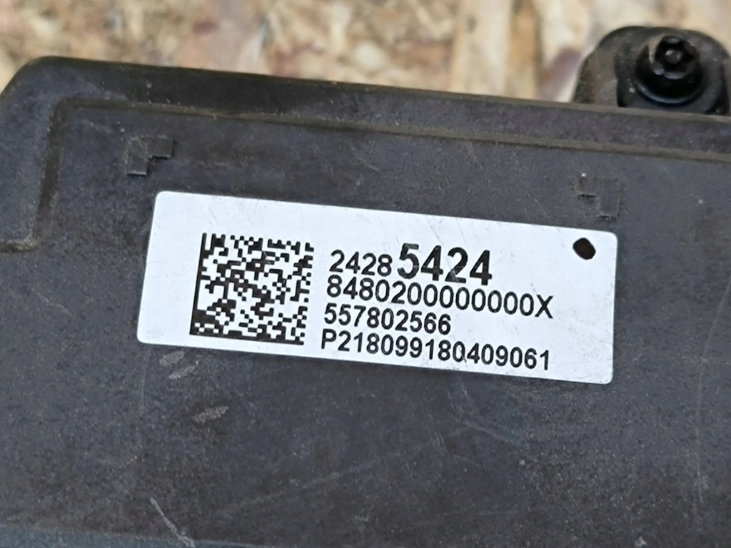 фото №9, Chevrolet bolt 2018 роз'єм заряджання автомобіля електричний