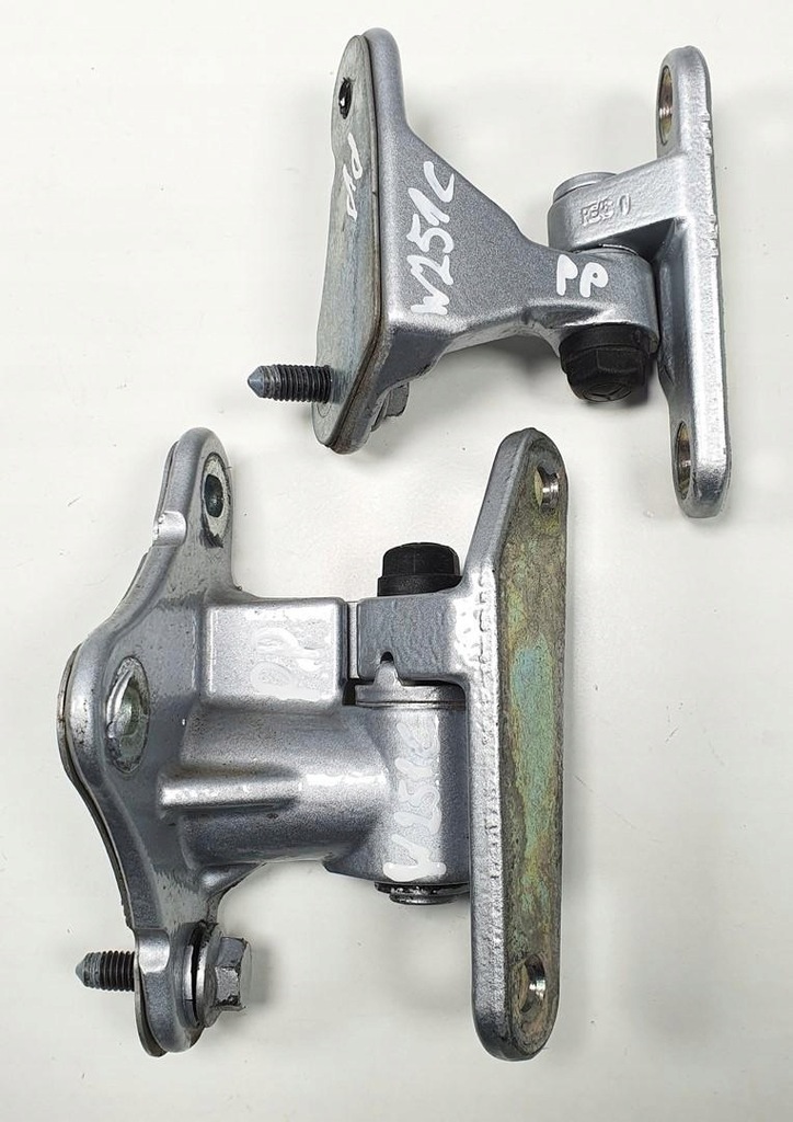 фото №1, Петлі двері правий перед mercedes r-kl w251 пара