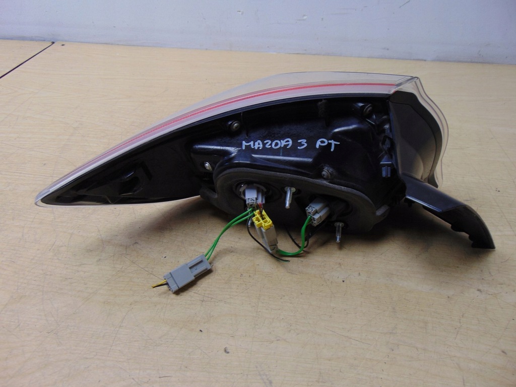 фото №11, Лампа права задня mazda 3 bl hb 5двері 09- europa